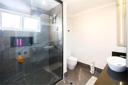 Casa à venda com 4 quartos, 600m² em Chácara Santo Antônio (Zona Sul), São Paulo