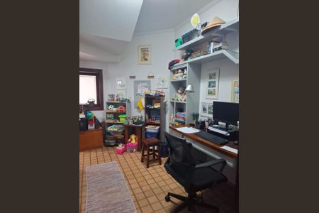 Casa de condomínio à venda com 521m², 5 quartos e 8 vagas