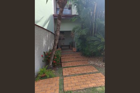 Casa de condomínio à venda com 521m², 5 quartos e 8 vagas