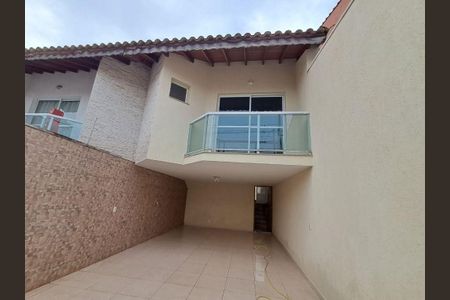 Casa à venda com 144m², 3 quartos e 4 vagas