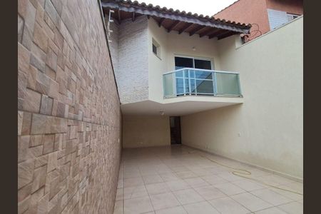 Casa à venda com 144m², 3 quartos e 4 vagas