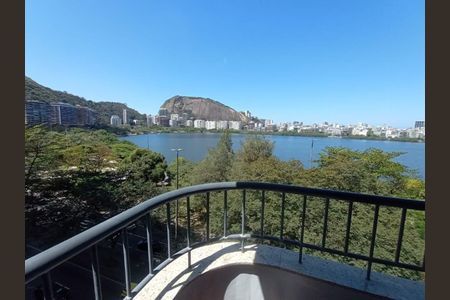 Apartamento à venda com 125m², 3 quartos e 1 vaga