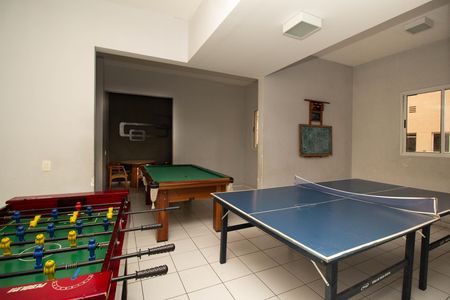 Apartamento para alugar com 43m², 2 quartos e sem vaga Apartamento para alugar com 43m², 2 quartos e sem vagaSalão de jogos