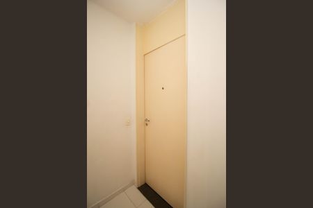 Apartamento para alugar com 43m², 2 quartos e sem vaga Apartamento para alugar com 43m², 2 quartos e sem vagaHall de entrada