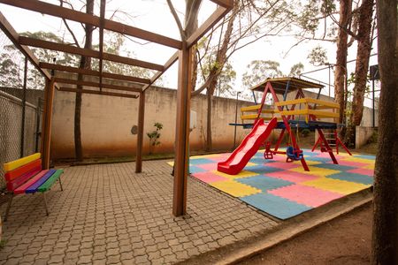 Apartamento para alugar com 43m², 2 quartos e sem vaga Apartamento para alugar com 43m², 2 quartos e sem vagaÁrea comum - Playground