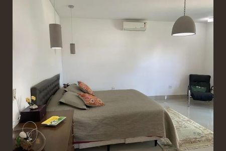 Casa de condomínio à venda com 350m², 4 quartos e 4 vagas