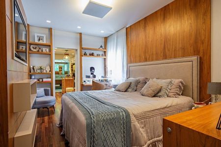 Casa de Condomínio à venda com 4 quartos, 290m² em Jardim Morumbi, São Paulo