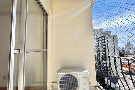 Apartamento para alugar com 60m², 2 quartos e 1 vaga Apartamento para alugar com 60m², 2 quartos e 1 vagaVaranda