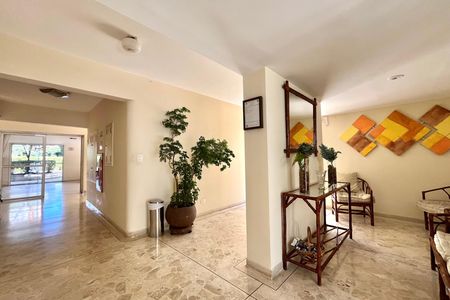 Apartamento para alugar com 60m², 2 quartos e 1 vaga Apartamento para alugar com 60m², 2 quartos e 1 vagaHall social