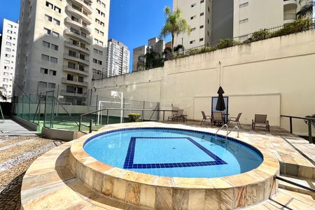 Apartamento para alugar com 60m², 2 quartos e 1 vaga Apartamento para alugar com 60m², 2 quartos e 1 vagaÁrea comum - Piscina