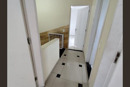 Corredor de casa para alugar com 3 quartos, 160m² em Vila Ré, São Paulo