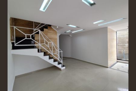 Sala de casa para alugar com 3 quartos, 160m² em Vila Ré, São Paulo