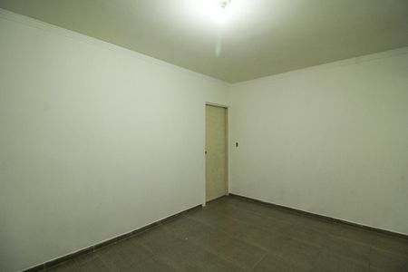 Quarto 2 de casa para alugar com 2 quartos, 40m² em Jardim Jaragua, São Paulo