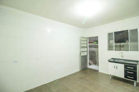 Cozinha de casa para alugar com 2 quartos, 40m² em Jardim Jaragua, São Paulo