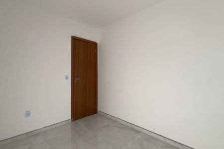 Quarto 2 de apartamento para alugar com 2 quartos, 42m² em Vila Alzira, Guarulhos