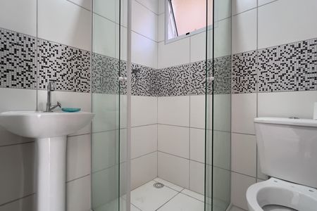 Banheiro de apartamento para alugar com 2 quartos, 42m² em Vila Alzira, Guarulhos