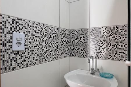Apartamento para alugar com 42m², 2 quartos e 1 vaga Apartamento para alugar com 42m², 2 quartos e 1 vagaBanheiro