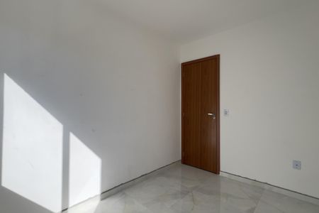 Quarto 1 de apartamento para alugar com 2 quartos, 42m² em Vila Alzira, Guarulhos