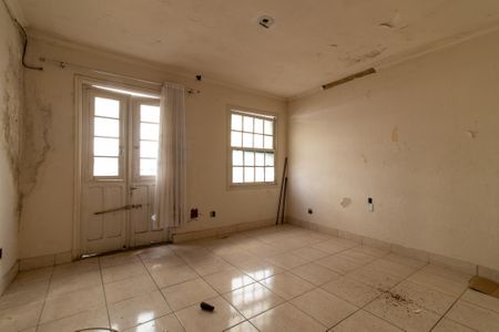 Casa para alugar com 350m², 3 quartos e sem vaga