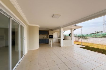 Casa de condomínio para alugar com 400m², 4 quartos e 4 vagas