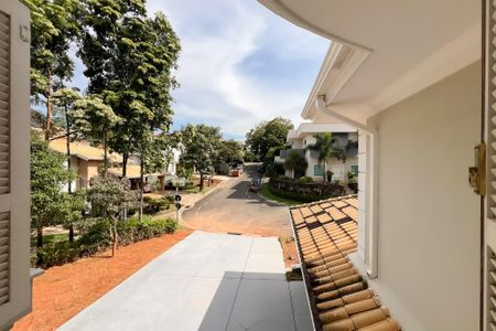 Casa de condomínio para alugar com 400m², 4 quartos e 4 vagas