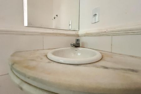 Casa de condomínio para alugar com 400m², 4 quartos e 4 vagas