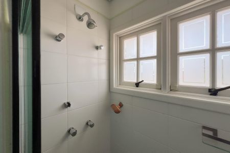 Casa de condomínio para alugar com 400m², 4 quartos e 4 vagas