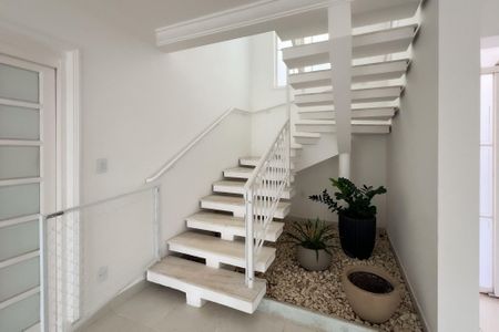 Casa de condomínio para alugar com 400m², 4 quartos e 4 vagas