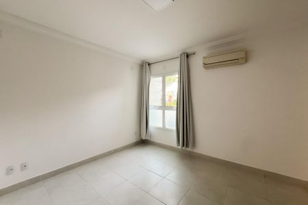 Casa de condomínio para alugar com 400m², 4 quartos e 4 vagas