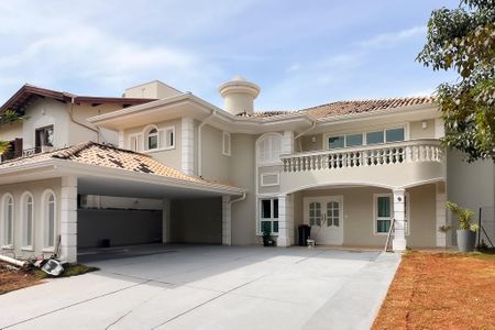 Casa de condomínio para alugar com 400m², 4 quartos e 4 vagas