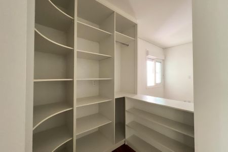 Casa de condomínio para alugar com 400m², 4 quartos e 4 vagas