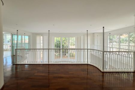 Casa de condomínio para alugar com 400m², 4 quartos e 4 vagas