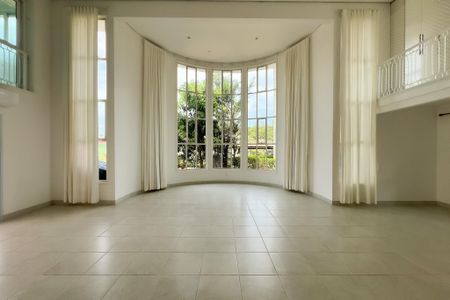 Casa de condomínio para alugar com 400m², 4 quartos e 4 vagas