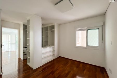 Casa de condomínio para alugar com 400m², 4 quartos e 4 vagas