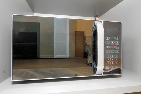 Studio à venda com 30m², 1 quarto e sem vaga Studio à venda com 30m², 1 quarto e sem vagaMicro-ondas