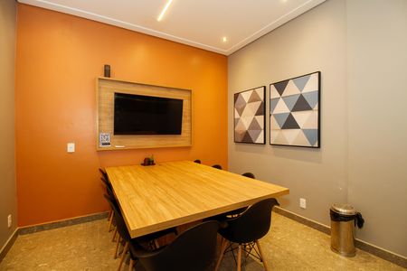 Studio à venda com 30m², 1 quarto e sem vaga Studio à venda com 30m², 1 quarto e sem vagaÁrea Comum - Sala de Reunião