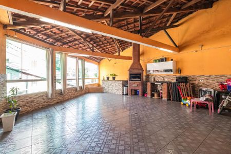 Casa à venda com 120m², 3 quartos e 2 vagas Casa à venda com 120m², 3 quartos e 2 vagasEspaço de Lazer