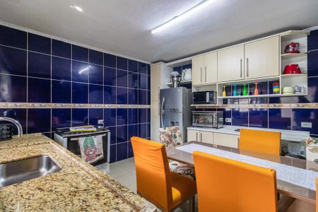 Casa à venda com 120m², 3 quartos e 2 vagas Casa à venda com 120m², 3 quartos e 2 vagasCozinha 1