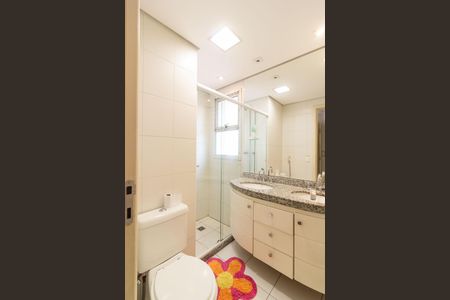 Apartamento à venda com 102m², 3 quartos e 2 vagas Apartamento à venda com 102m², 3 quartos e 2 vagasBanheiro Suíte