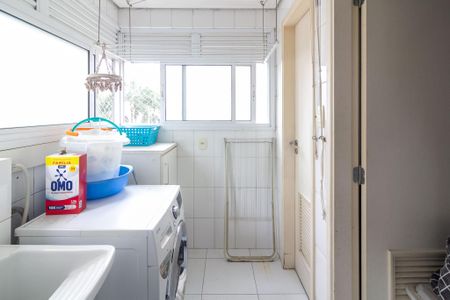 Apartamento à venda com 102m², 3 quartos e 2 vagas Apartamento à venda com 102m², 3 quartos e 2 vagasÁrea de Serviço