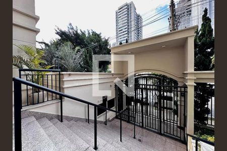 Apartamento à venda com 102m², 3 quartos e 2 vagas Apartamento à venda com 102m², 3 quartos e 2 vagasPortaria