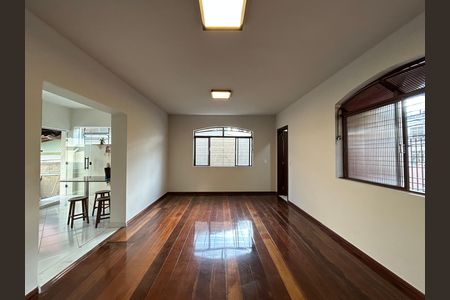 Apartamento à venda com 371m², 4 quartos e 3 vagas