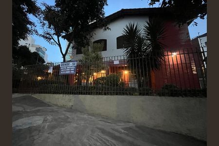 Apartamento à venda com 371m², 4 quartos e 3 vagas