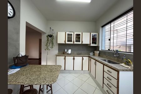 Apartamento à venda com 371m², 4 quartos e 3 vagas