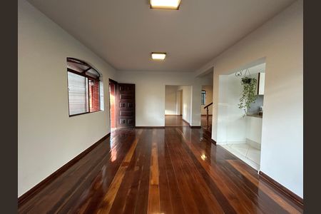 Apartamento à venda com 371m², 4 quartos e 3 vagas