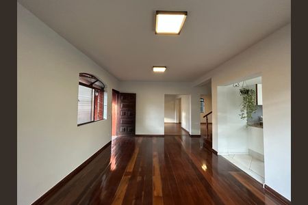 Apartamento à venda com 371m², 4 quartos e 3 vagas