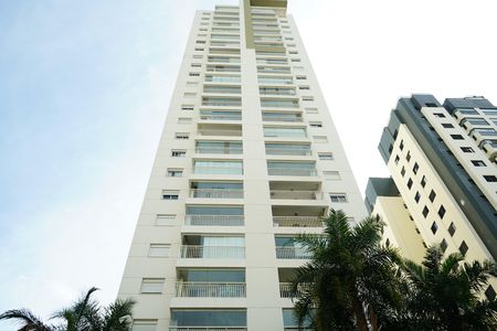 Apartamento para alugar com 61m², 2 quartos e 1 vagaFachada