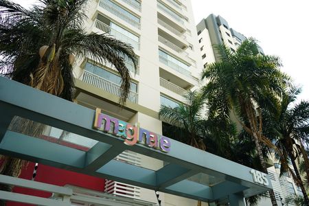 Apartamento para alugar com 61m², 2 quartos e 1 vagaFachada