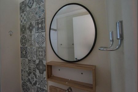 Apartamento à venda com 48m², 2 quartos e 1 vaga Apartamento à venda com 48m², 2 quartos e 1 vagaBanheiro