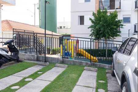 Apartamento à venda com 48m², 2 quartos e 1 vaga Apartamento à venda com 48m², 2 quartos e 1 vagaÁrea comum - Playground